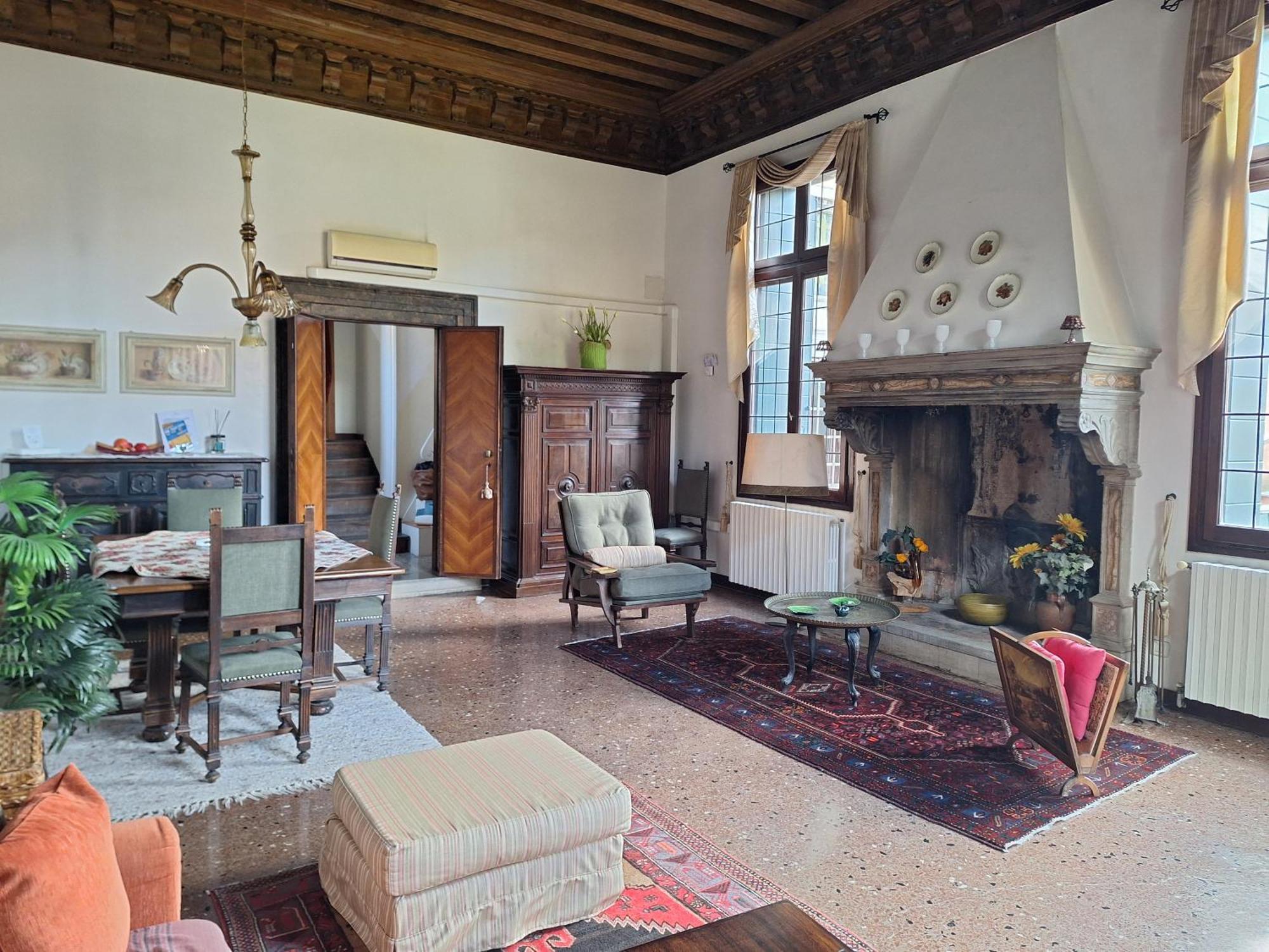 Appartamenti Inside Palazzo Foscarini Venice Ngoại thất bức ảnh