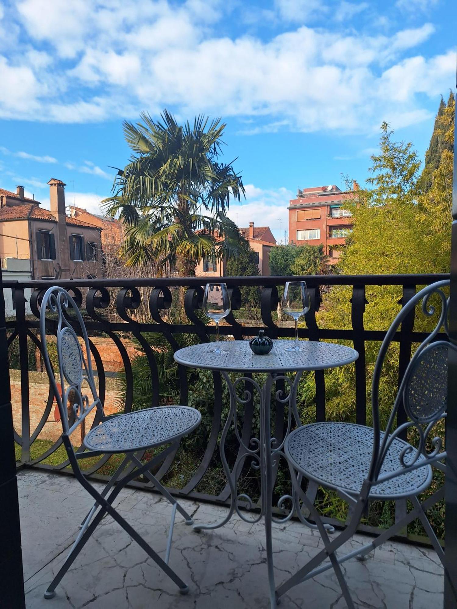 Appartamenti Inside Palazzo Foscarini Venice Ngoại thất bức ảnh