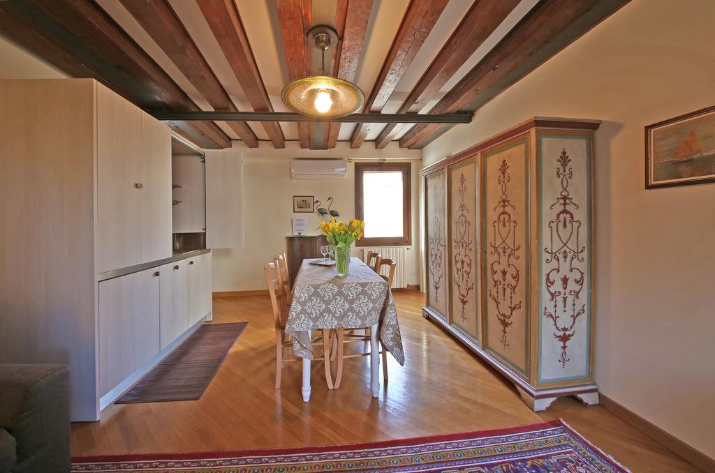 Appartamenti Inside Palazzo Foscarini Venice Ngoại thất bức ảnh