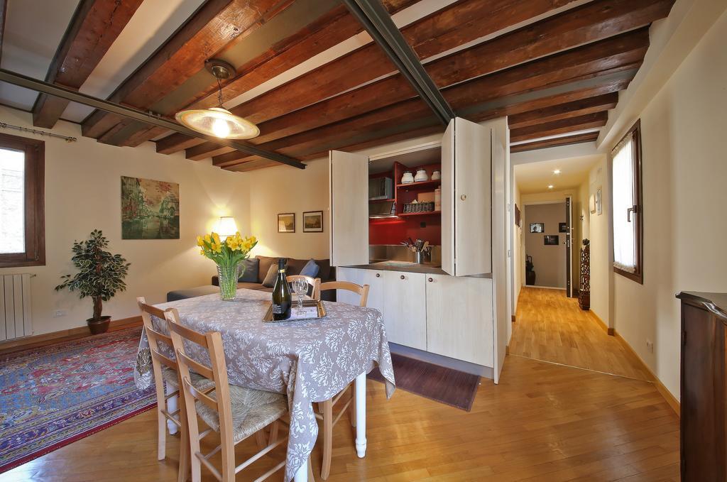Appartamenti Inside Palazzo Foscarini Venice Ngoại thất bức ảnh