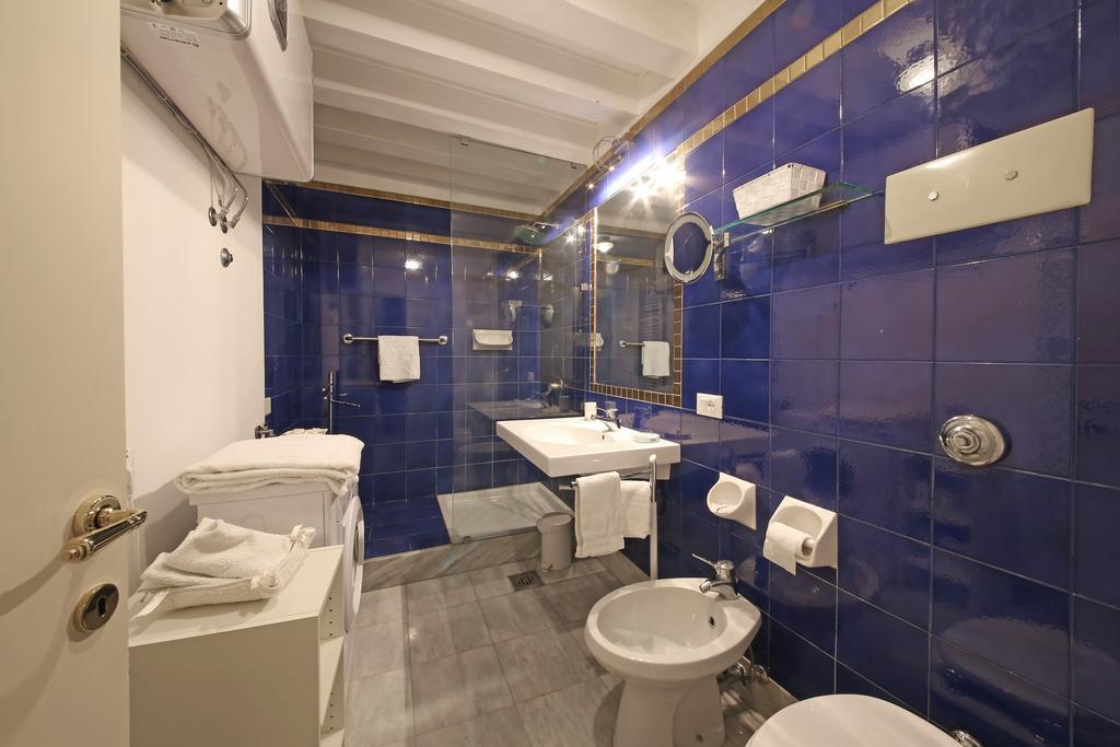 Appartamenti Inside Palazzo Foscarini Venice Ngoại thất bức ảnh