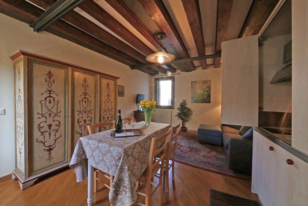 Appartamenti Inside Palazzo Foscarini Venice Ngoại thất bức ảnh