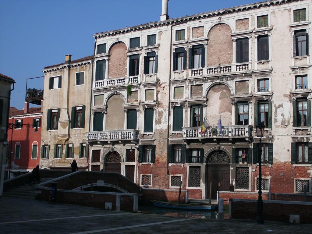 Appartamenti Inside Palazzo Foscarini Venice Ngoại thất bức ảnh